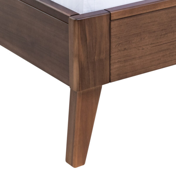 Alternative view of Cama Malibú