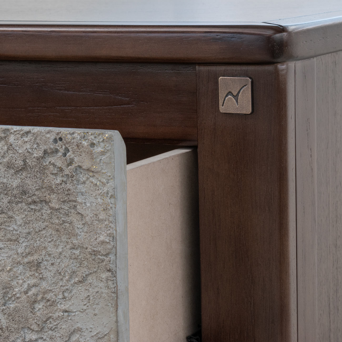 Dormitorio París ( Cama + 2 veladores) - Image 10