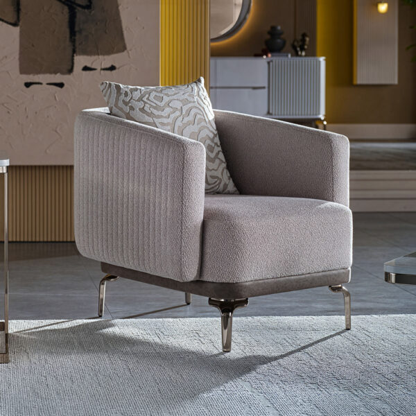 Alternative view of Sala Esmirna