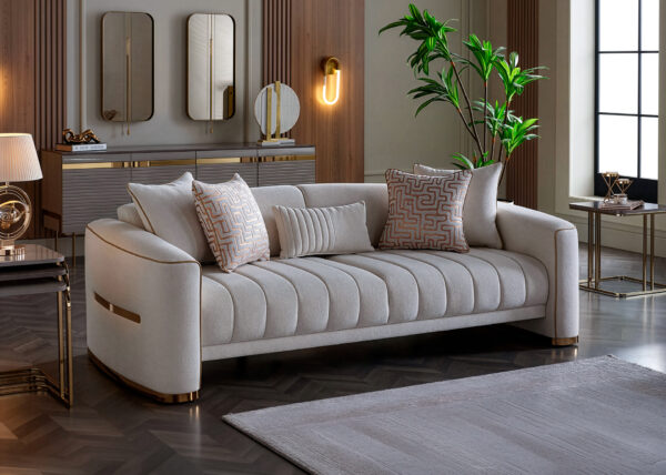 Alternative view of Sala Estambul